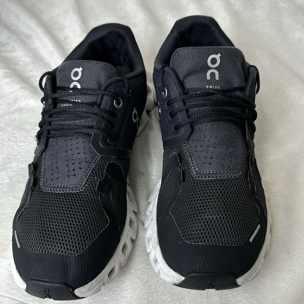 On Cloud 6 Sneakers Black White Womens 7 Running Athleisure Minimalist Comfort - Picture 6 of 16